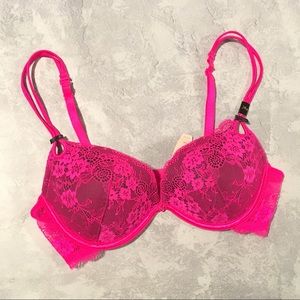 NWT 34B Victoria Secret Pink Bra VS Lace Push up